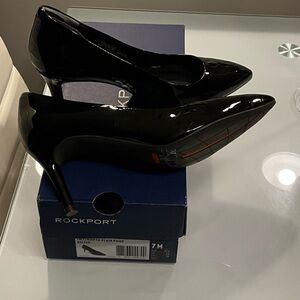 Rockport Women's Glossy Black Patent Heels with Total Motion. Worn once. Size 7.